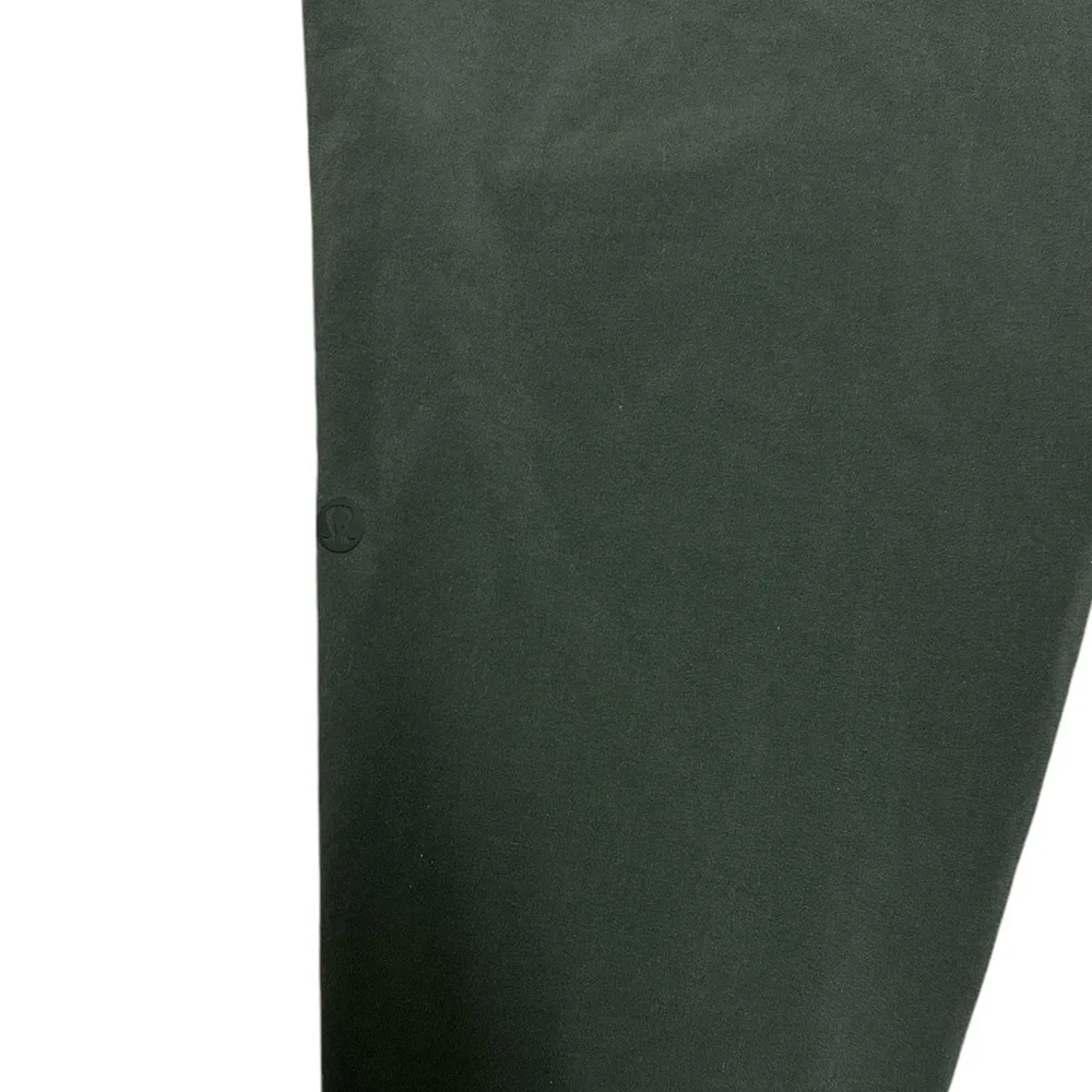 Lululemon Keep It Classic Crop 23” Size 8 in Dark Olive